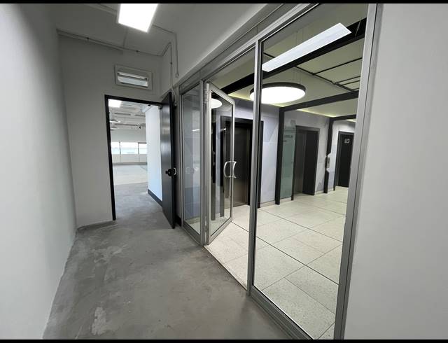 1,912M² OFFICE TO LET IN CAPE TOWN CITY CENTRE